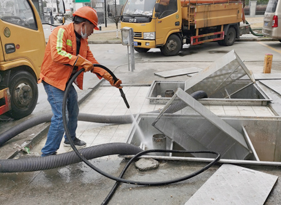 干河街道隔油池清理